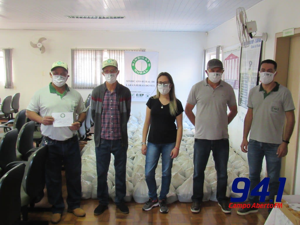 Sindicato Rural de Laranjeiras do Sul faz doaÃ§Ã£o de feijÃ£o a famÃ­lias carentes no municÃ­pio
