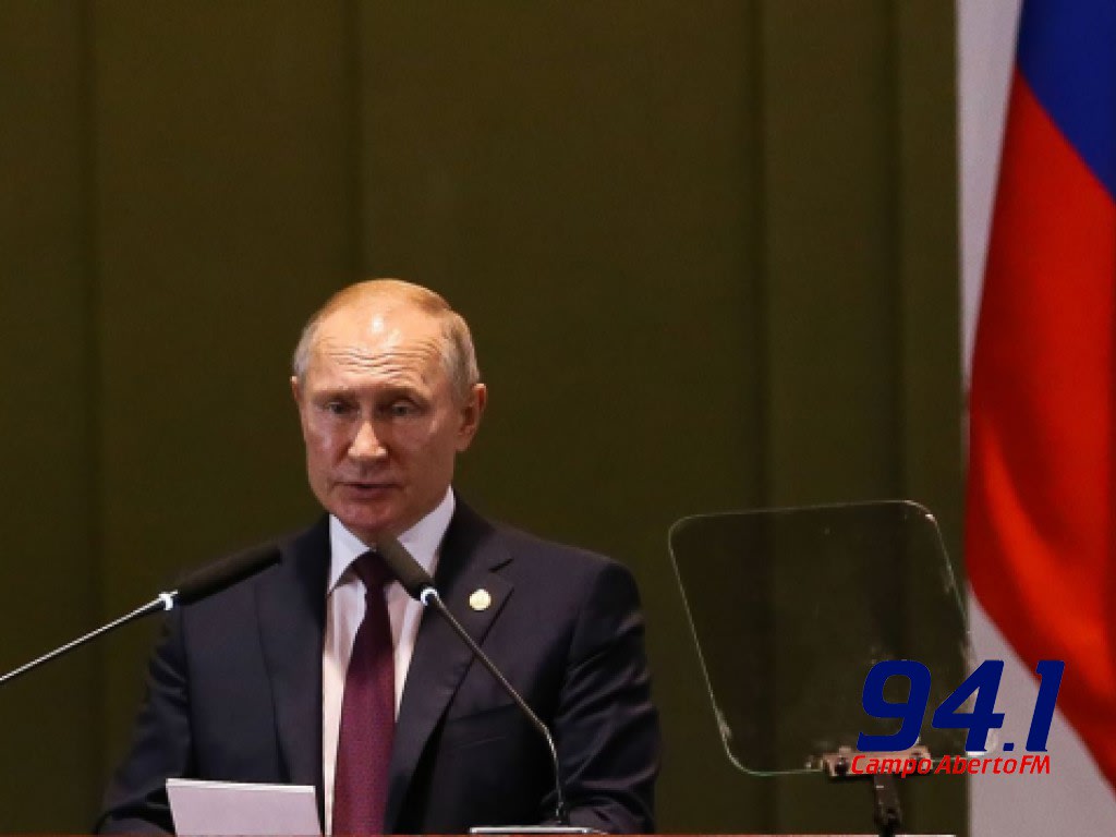 Putin diz que RÃºssia Ã© o 1Âº paÃ­s a registrar vacina contra a covid-19