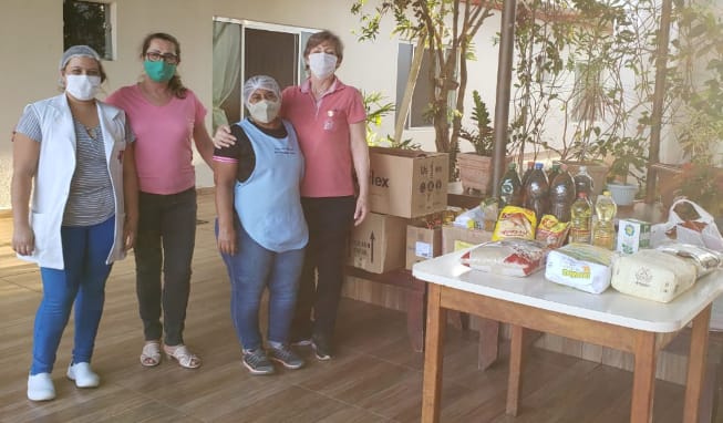 ASR entrega alimentos ao Asilo de Laranjeiras do Sul