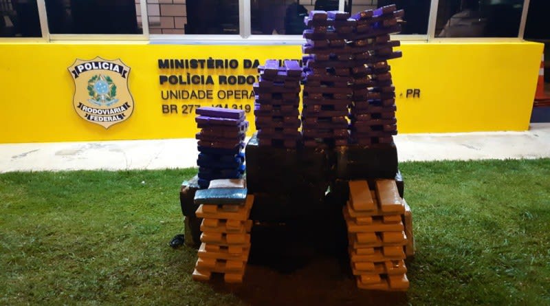 PRF apreende mais de 280 quilos de maconha em Guarapuava (PR)