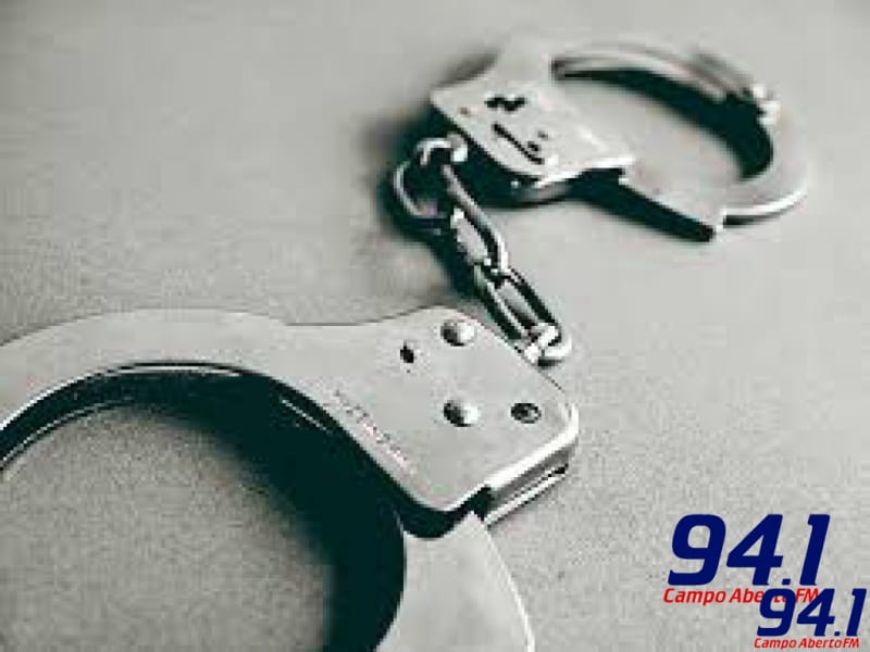 Laranjeiras: Homem com mandado de prisÃ£o Ã© preso pela PM no bairro JoÃ£o Fernandes