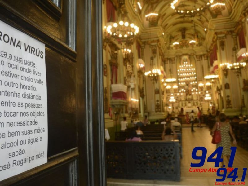 Secretaria da SaÃºde proÃ­be atividades presenciais em igrejas e templos de Curitiba e outras 133 cidades