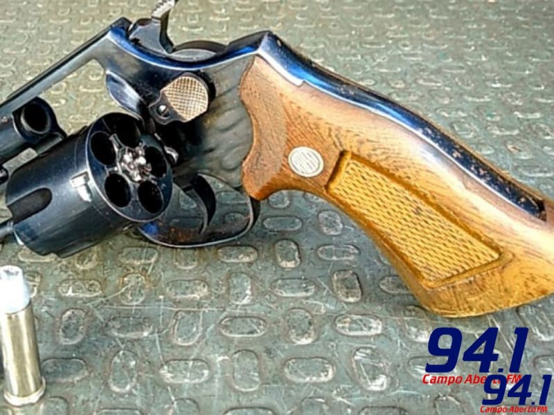 N. Laranjeiras: ApÃ³s confusÃ£o em lanchonete PM apreende revÃ³lver municiado com 6 muniÃ§Ãµes