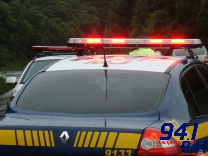 Cascavel: PRF prende 3 homens com arma de fogo na BR 277