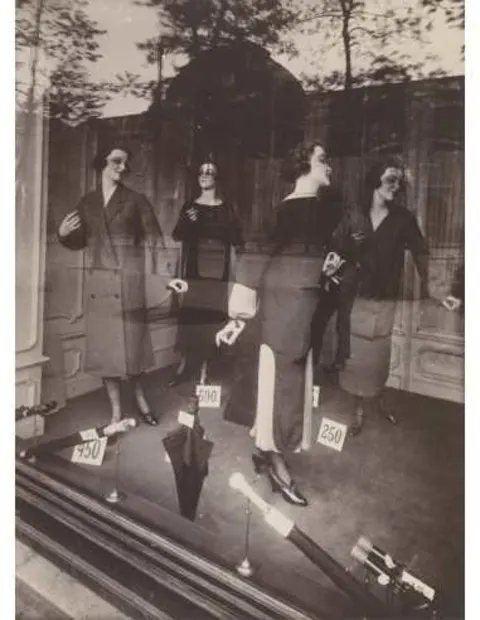 Eugene Atget vintažinė nuotrauka 12 – fotografijos plakatas | Framein
