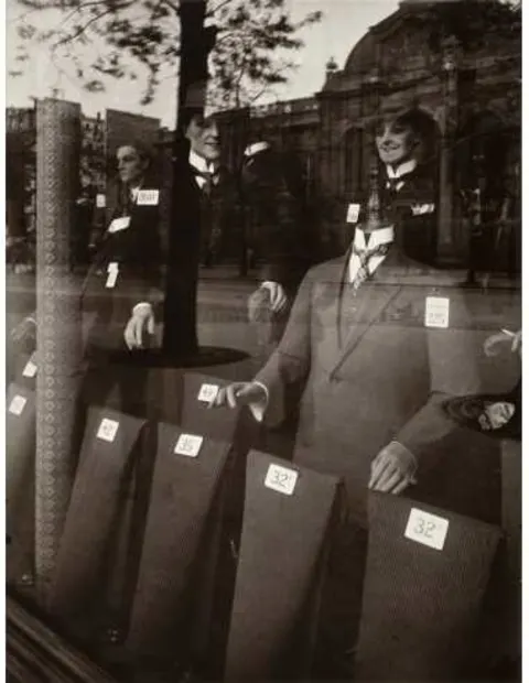 Eugene Atget vintažinė nuotrauka 10 – fotografijos plakatas | Framein