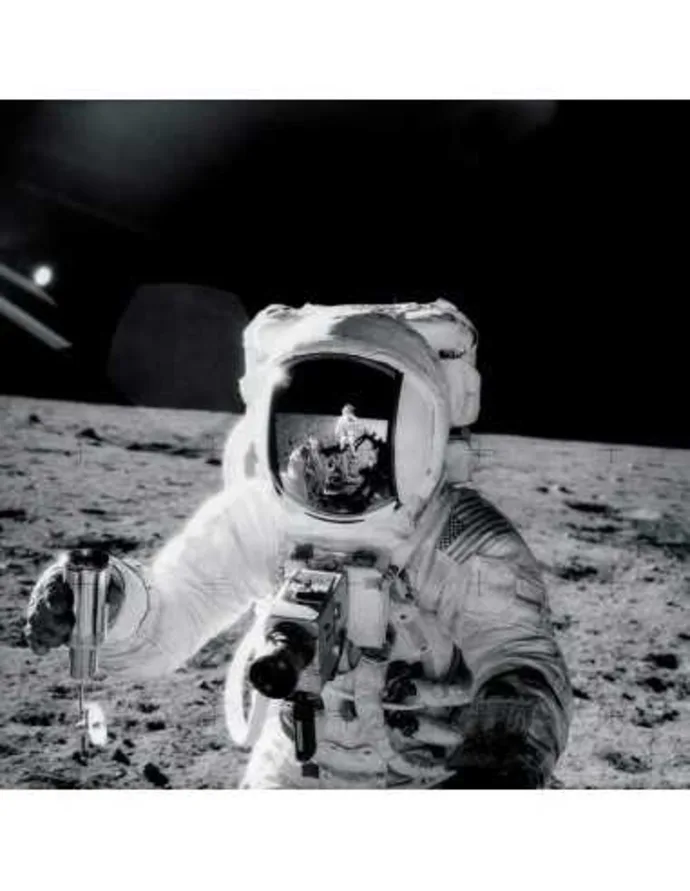 Apollo nusileidimo mėnulyje nuotrauka 3 – fotografijos plakatas | Framein – nuotrauka 1 iš 2
