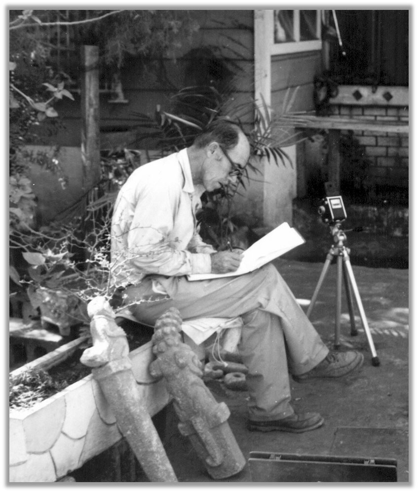 Shook tomando fotos - Arqueología UVG
