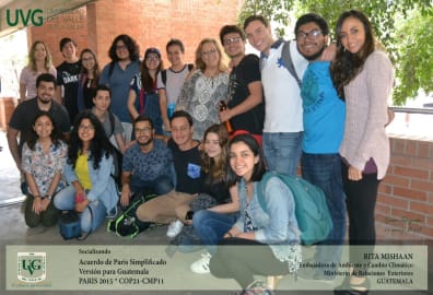 Estudiantes apoyan en la explicación del cambio climático