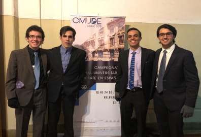 Estudiantes de la UVG viajan a Chile en Competencia de Debates