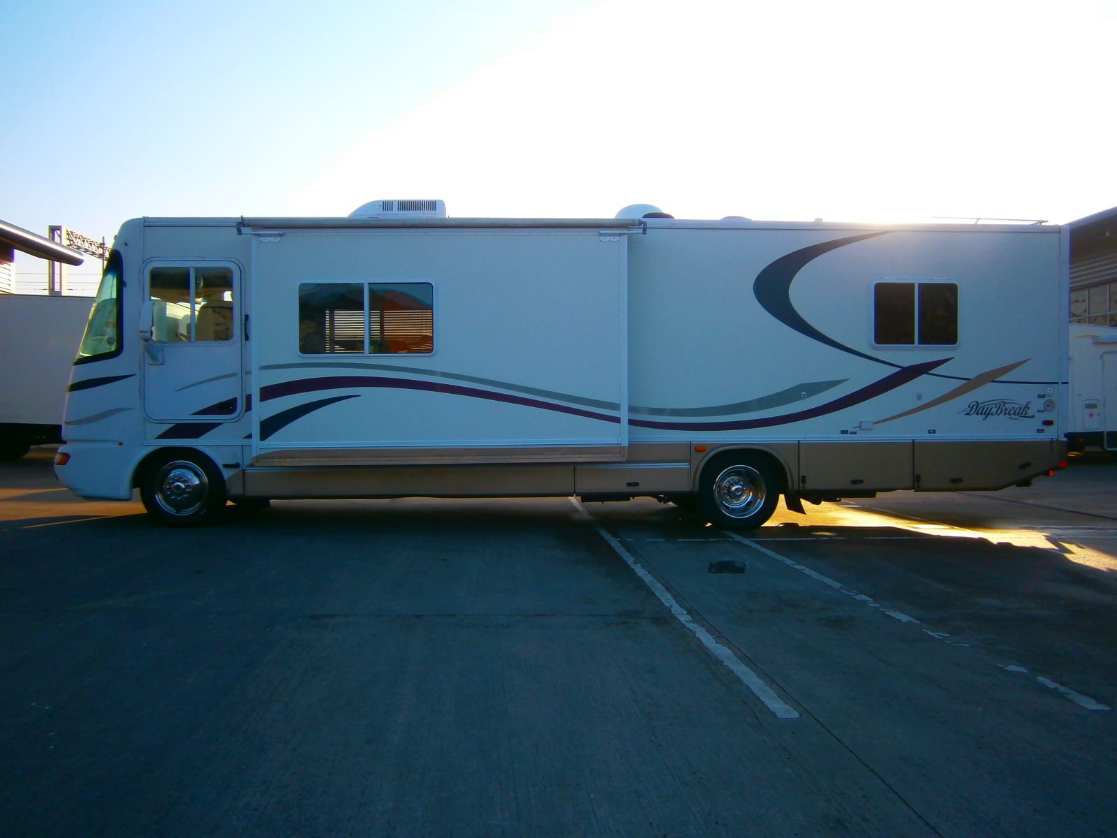RV Damon Daybreak Aclass super slide 1 Owner & drive on normal licence