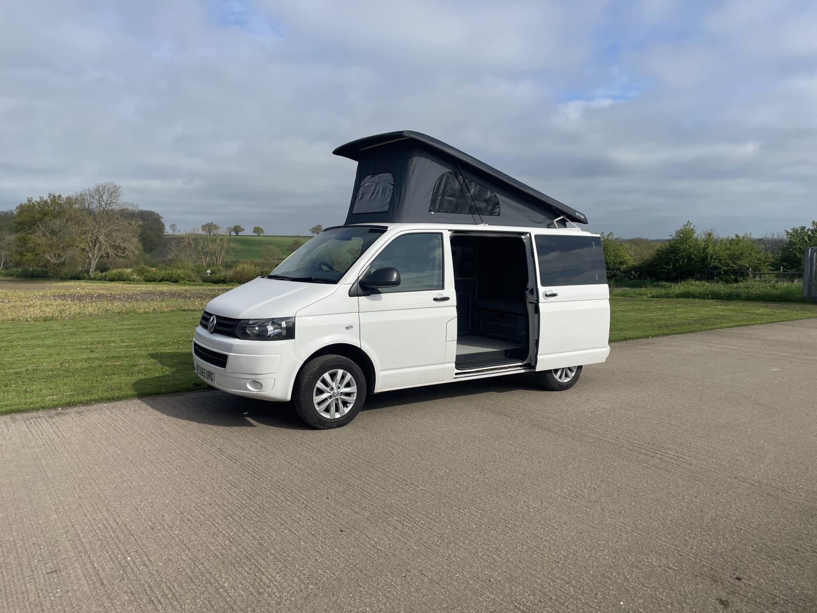 Brand New Campervan Conversion Air Con Full Service H...