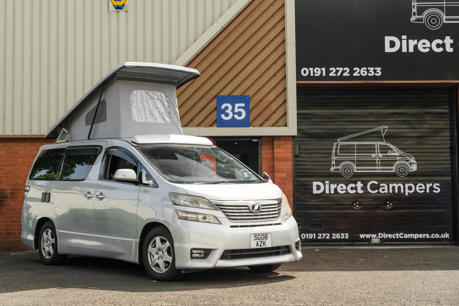 Toyota Vellfire 2.4 Automatic Luxury Campervan