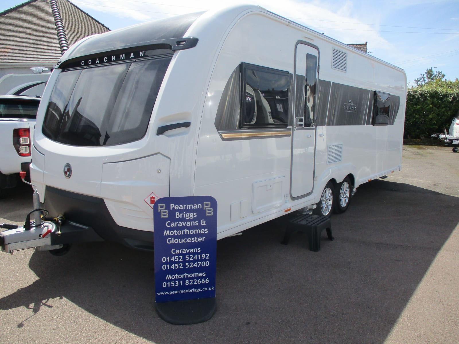 2021 Coachman Lusso White