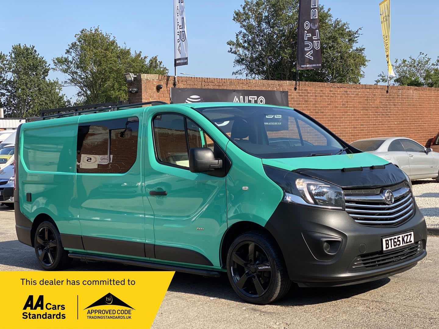 2015 Vauxhall Vivaro Blue 2015-vauxhall-vivaro-blue