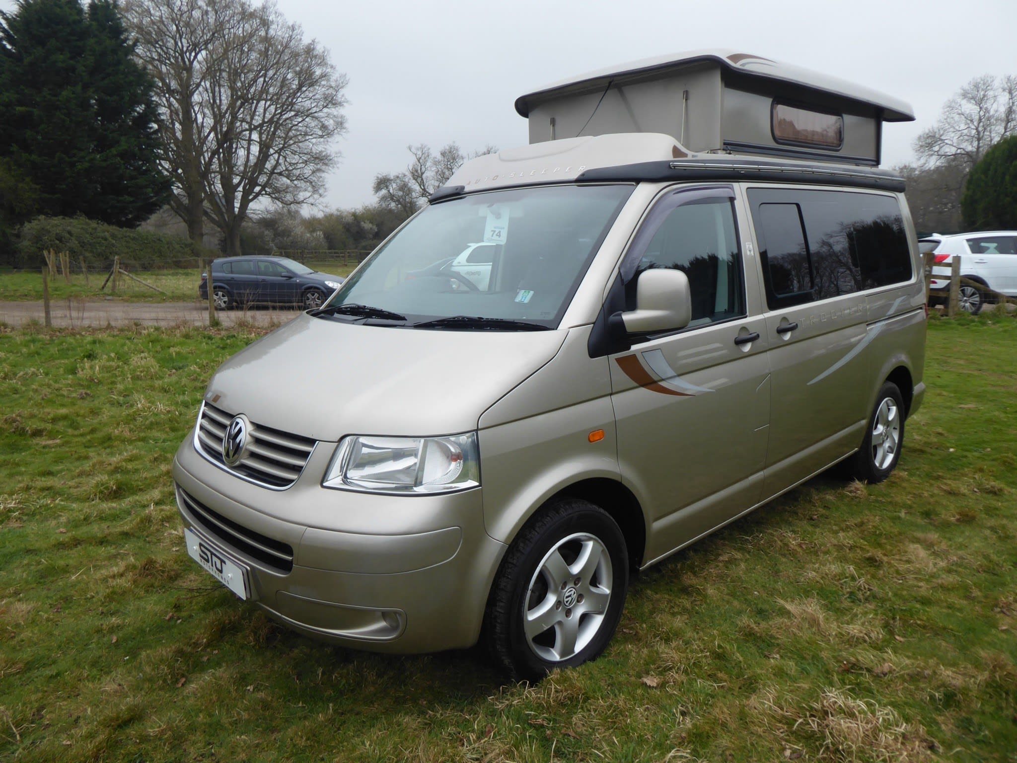 2006 Volkswagen Autosleeper Beige