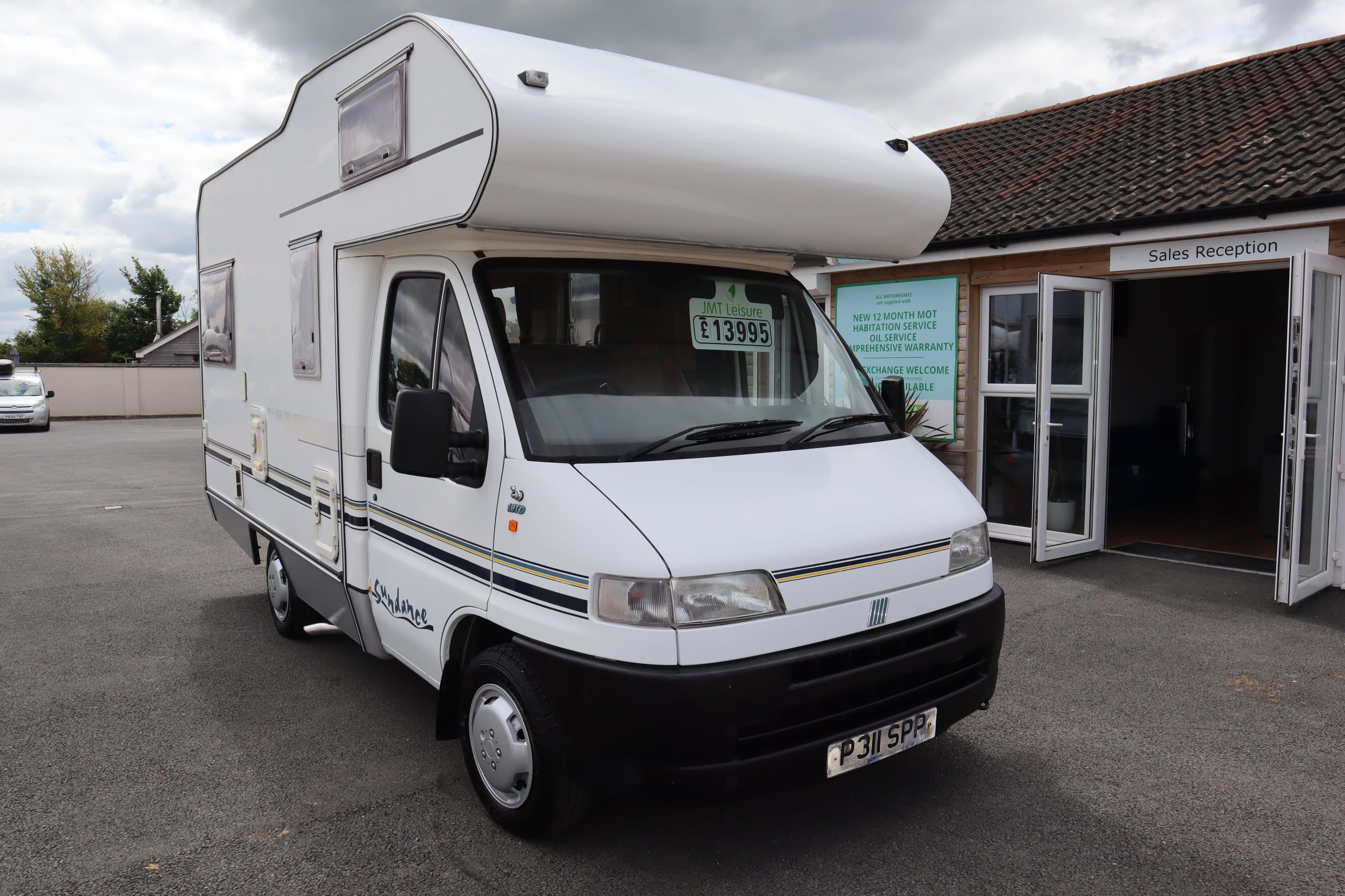 1997 Swift Sundance White