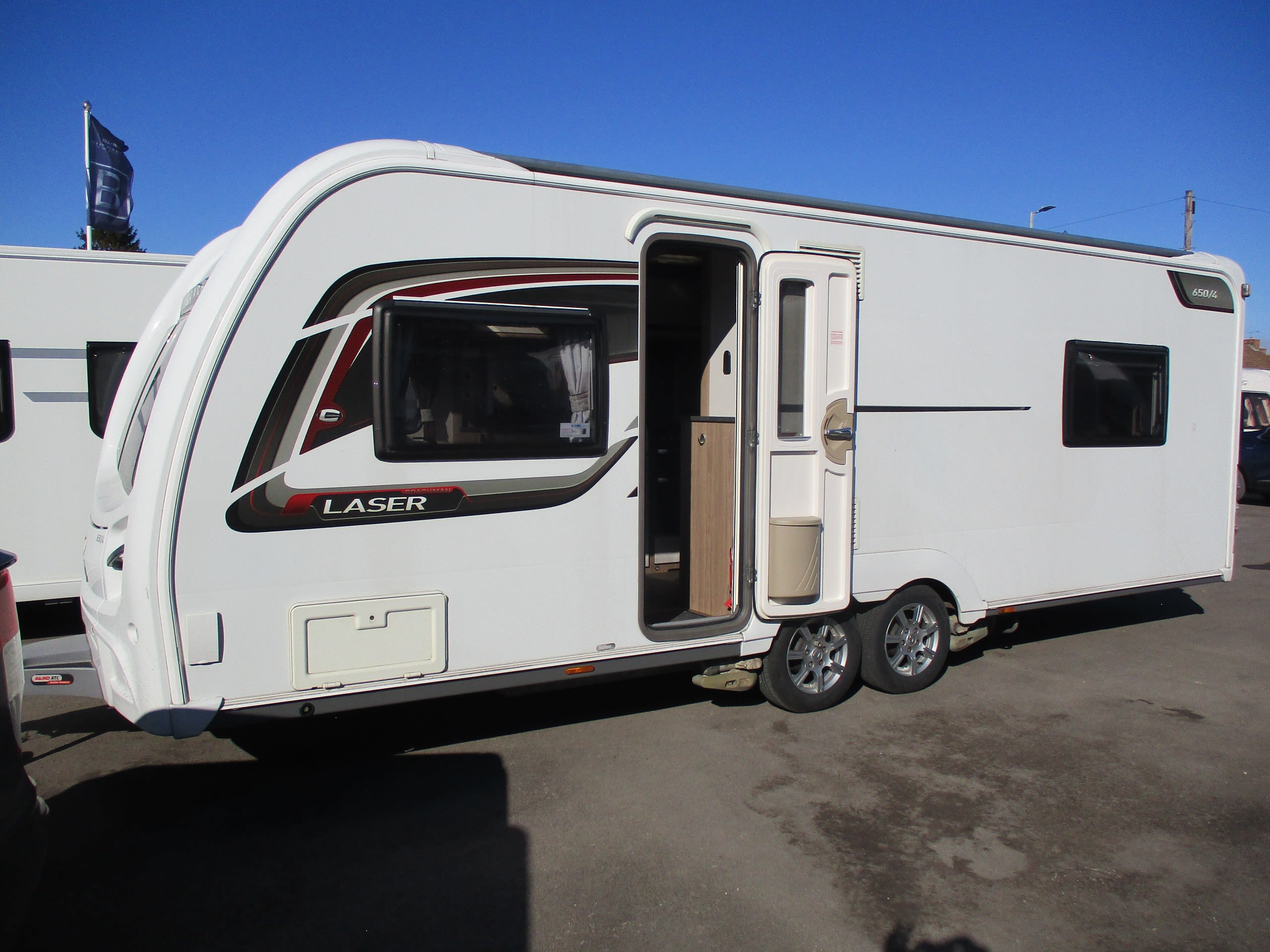 2015 Coachman Laser White