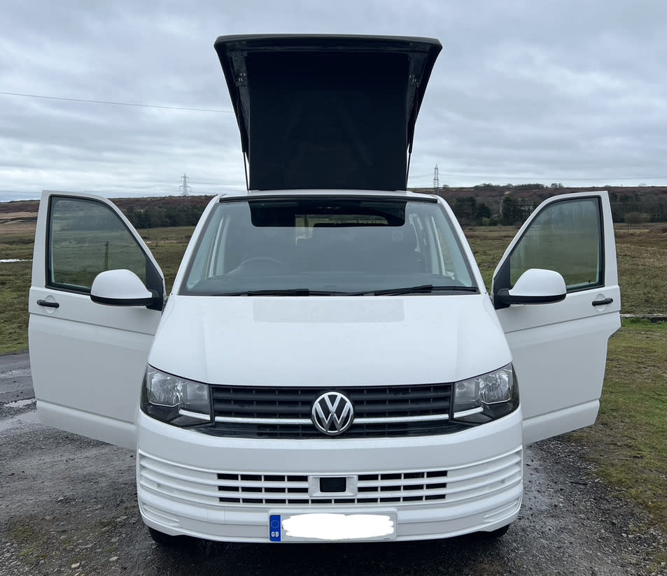 Volkswagen Transporter Camper 20k T6 Air Con M1 Bed 4 Ber...