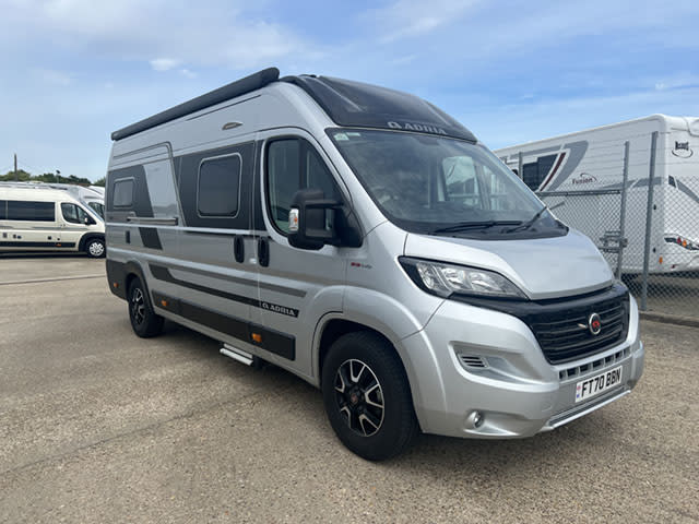 2021 Adria Twin Supreme 640 Sgx