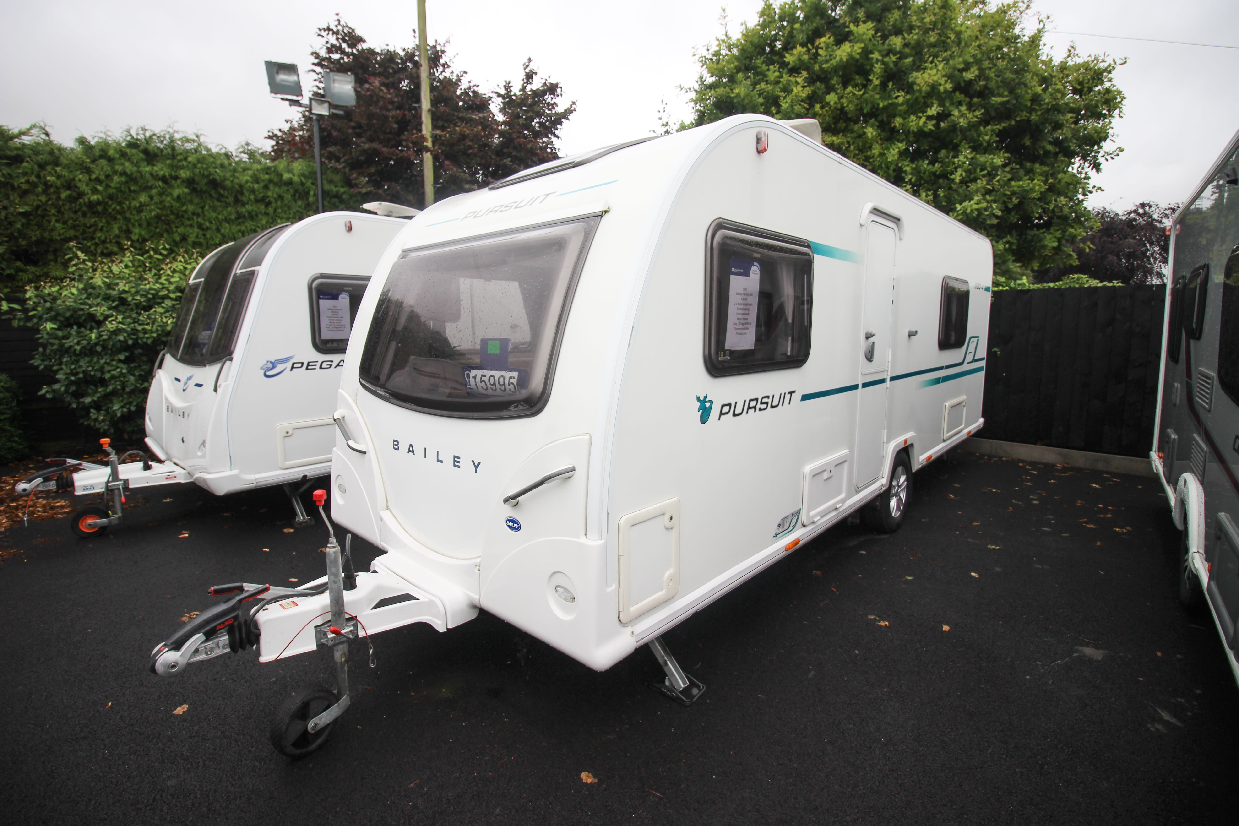 2017-bailey-pursuit-550-4-berth-with-fixed-single-beds-on
