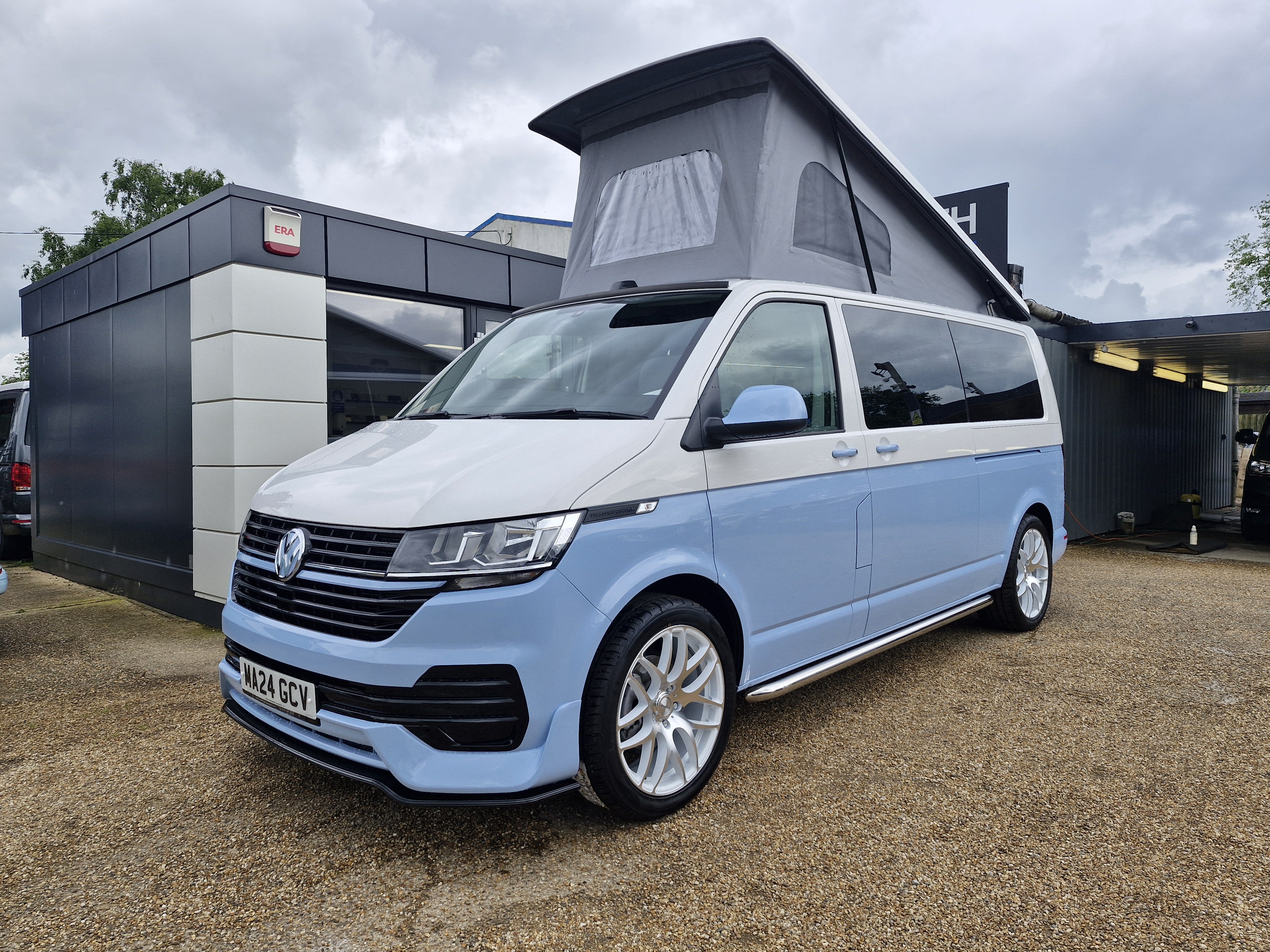  Foto zu 2024 Volkswagen Campervan T6.1 2.0 Tdi 110ps Euro 6 Lwb T... 