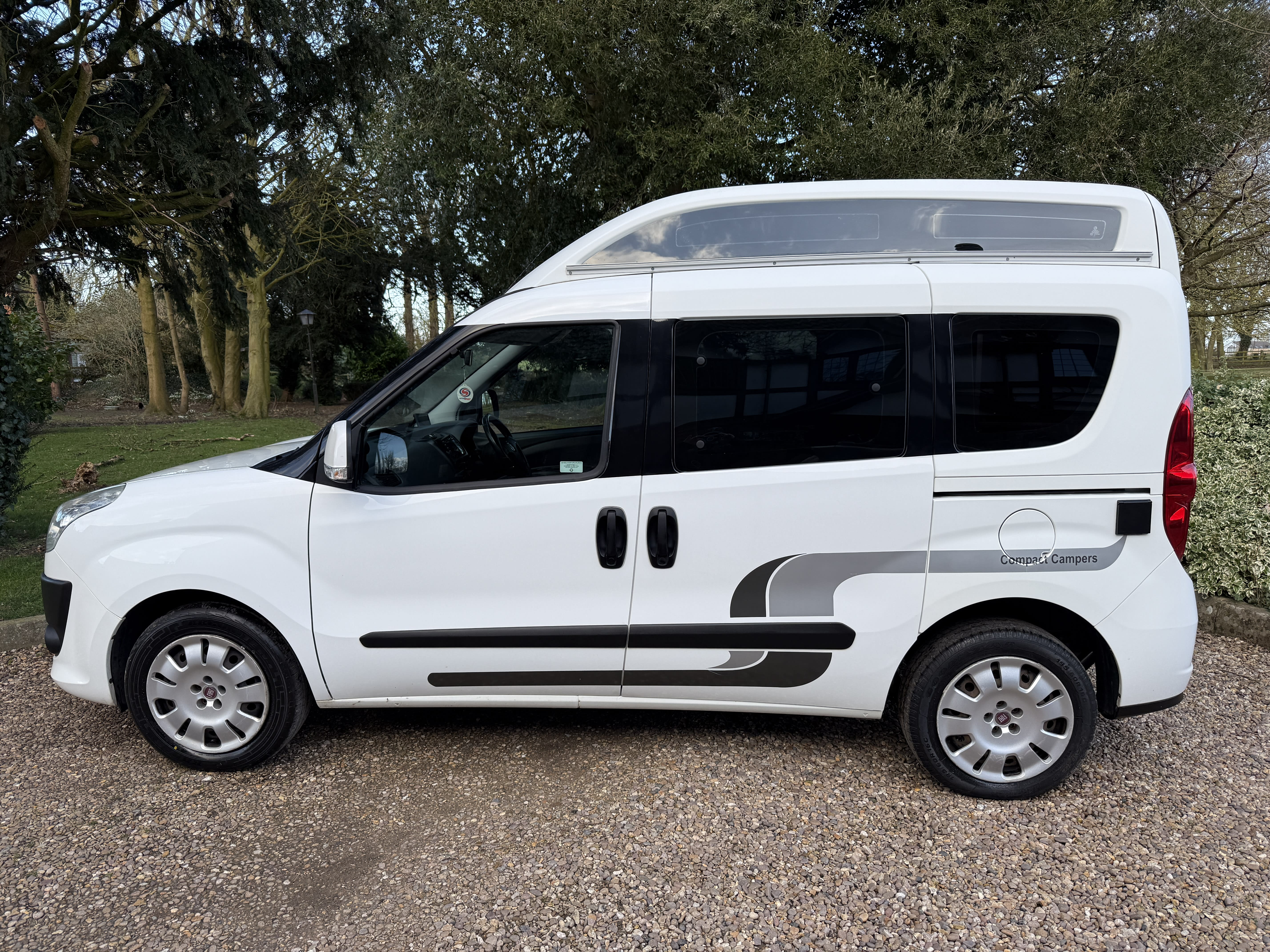 2013-fiat-doblo-micro-camper-van-1-4-petrol-high-roof