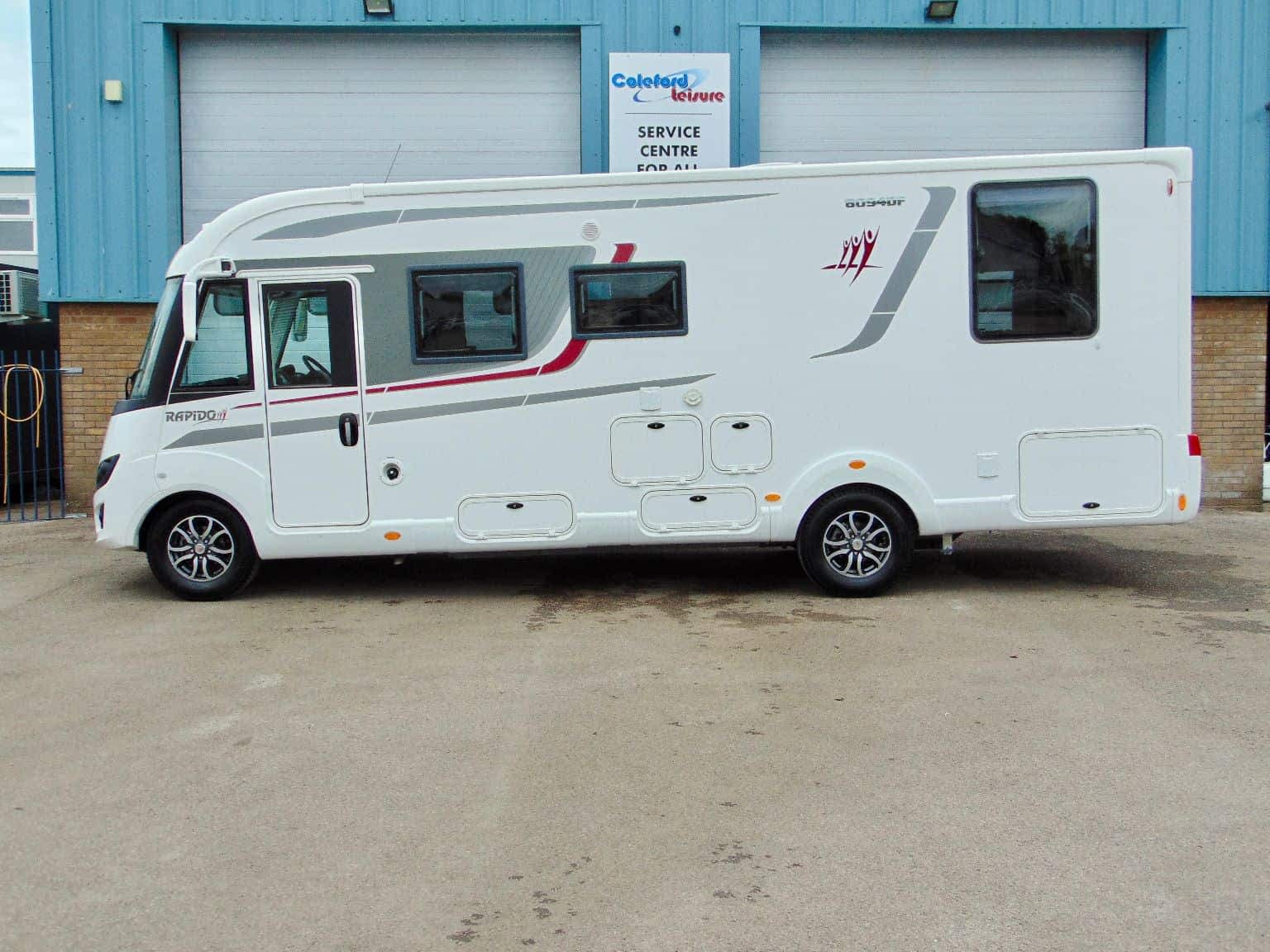 2019 rapido 8094DF white