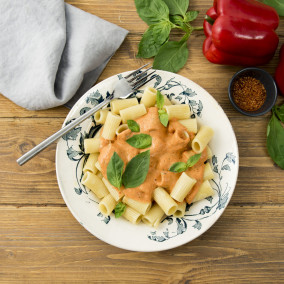 Rigatoni poivron rouge et basilic
