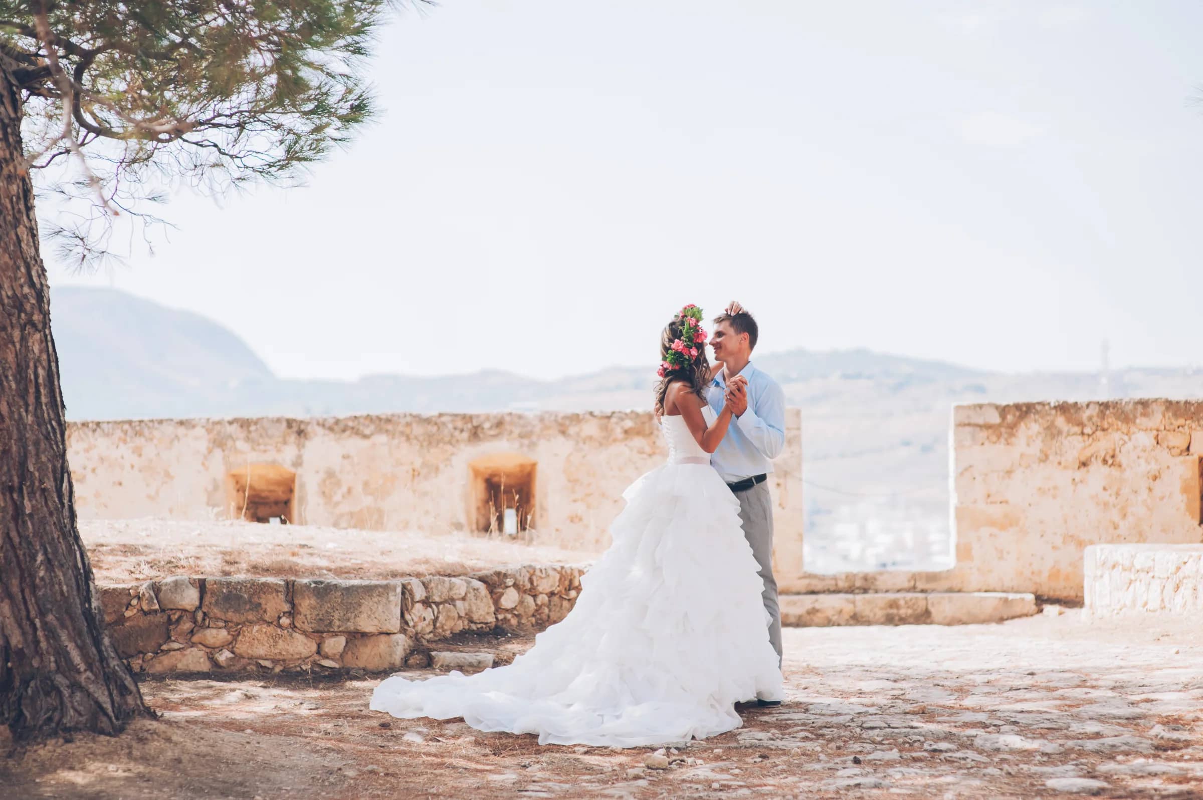Feeling Awkward in Front of the Camera? 5 Natural Wedding Poses for Couples Who "Hate" Posing (Especially in Greece!)