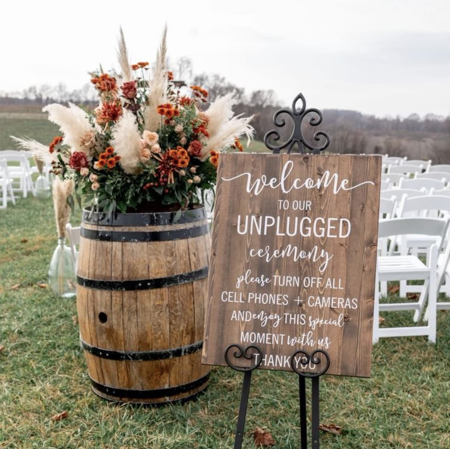unplugged-wedding-bord-op-trouwlocatie