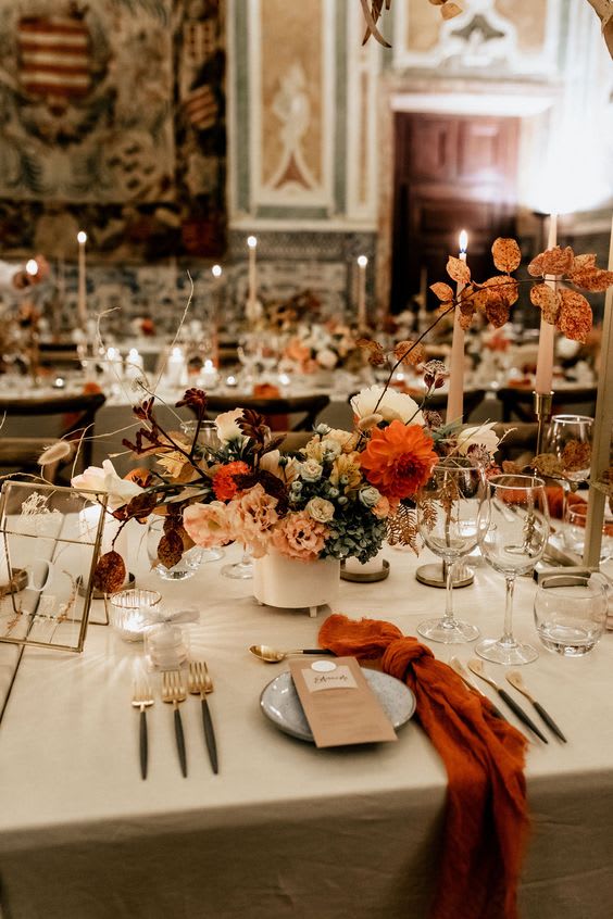 herfstbruiloft-decoratie-tafel