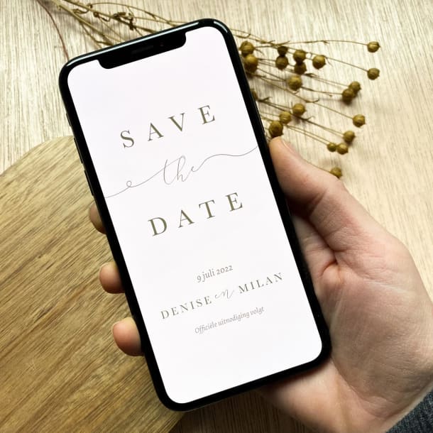 save-the-date-via-whatsapp