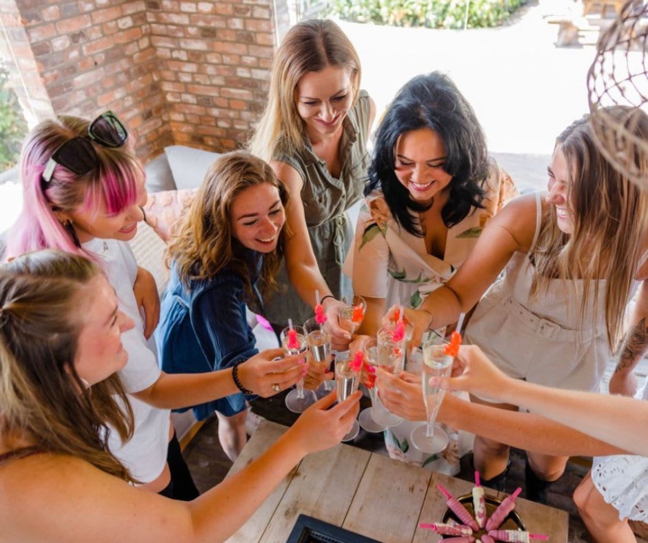 Vrijgezellenfeest vrouwen: een betaalbare topdag → 30 ideeën!
