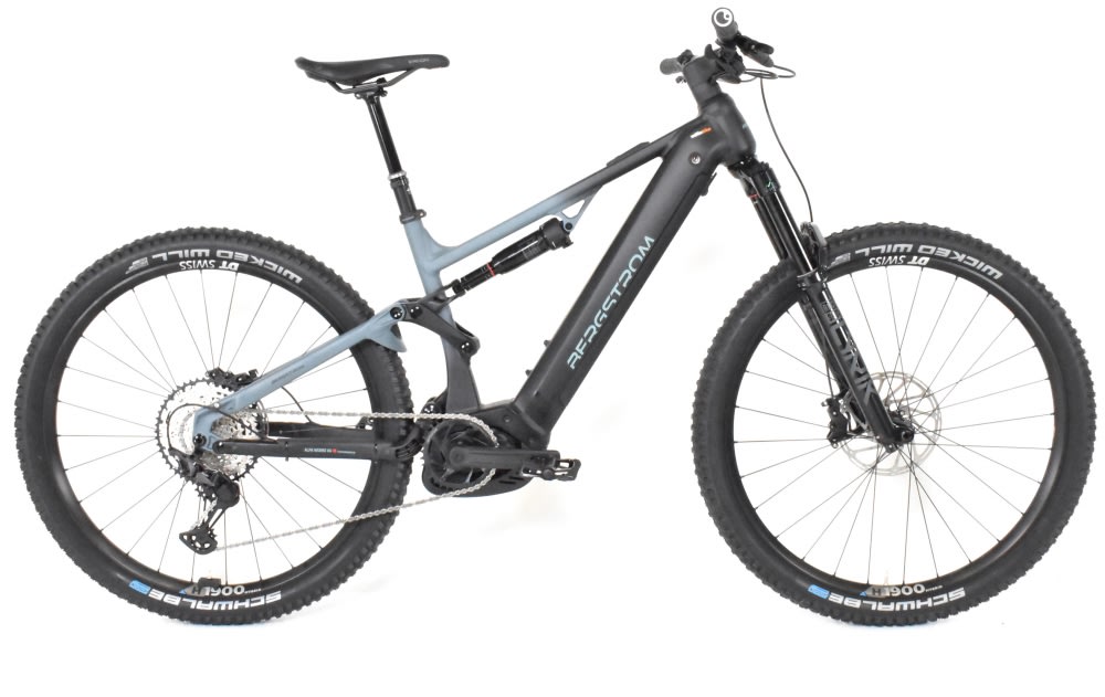 Bergstrom AXV 869