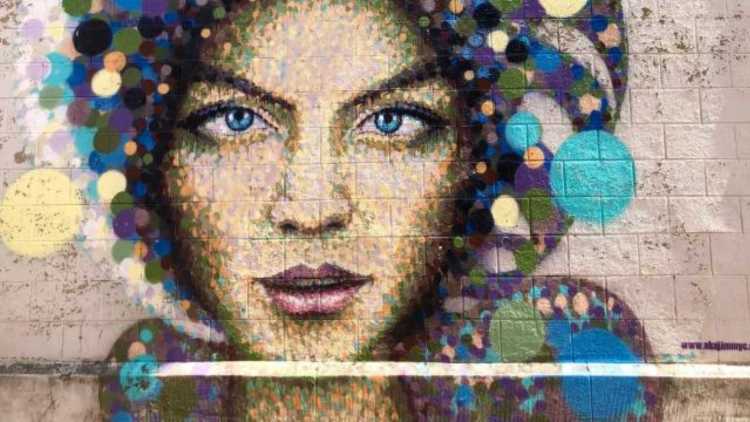 Fille façade à Hasselt