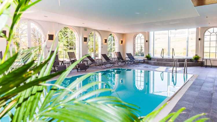 Château d’Isenbourg - espace piscine, bain bouillonnant