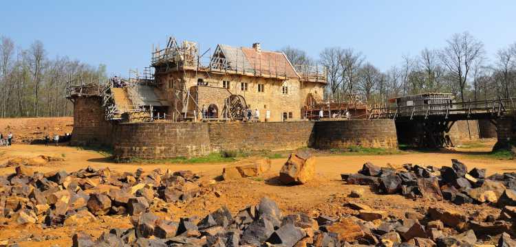 Visite du château médiéval de Guédelon, en construction depuis 20 ans