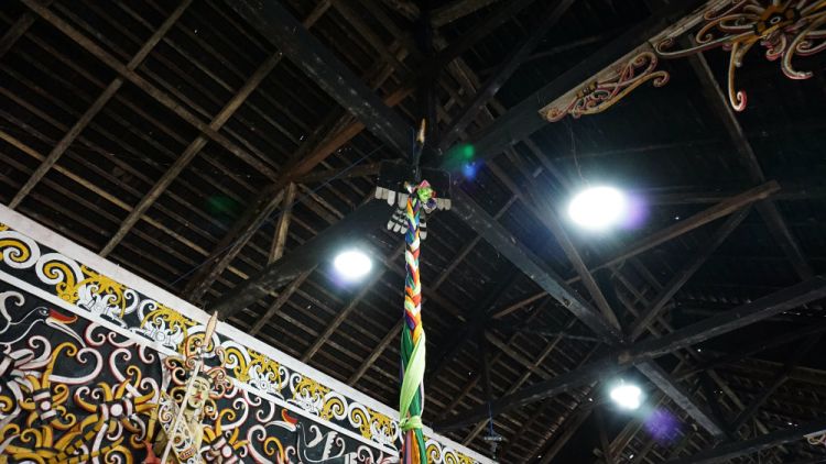 Menyapa Suku Dayak Kenyah Di Desa Pampang Wego Indonesia Travel Blog