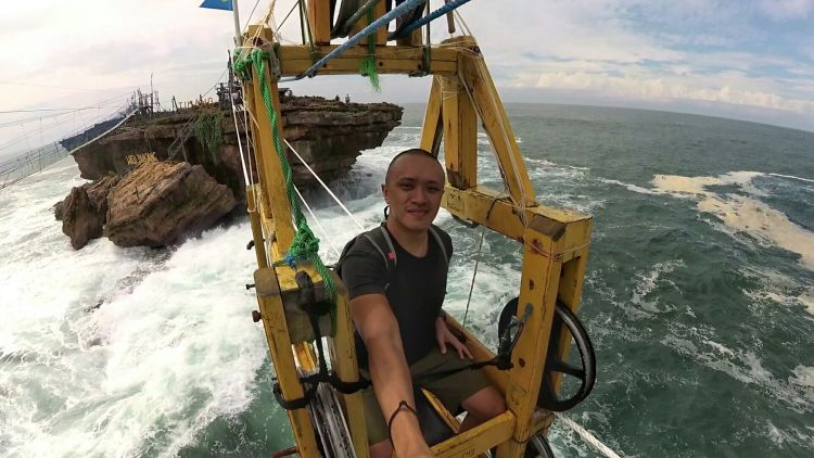 Solo Traveling menurut Iyos Kusuma