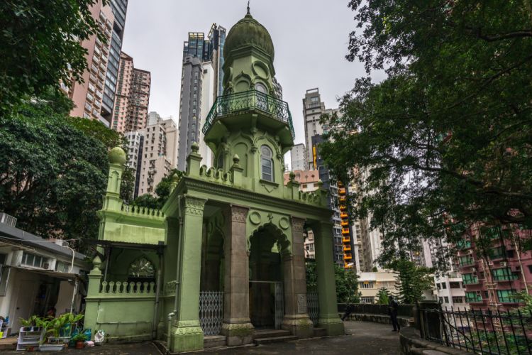 Jamia Mosque, Hong Kong’s oldest mosque. Photo: Francesco Bonino / Shutterstock