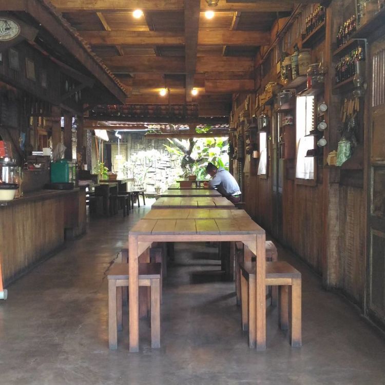 42 Desain  Warung  Makan  Antik