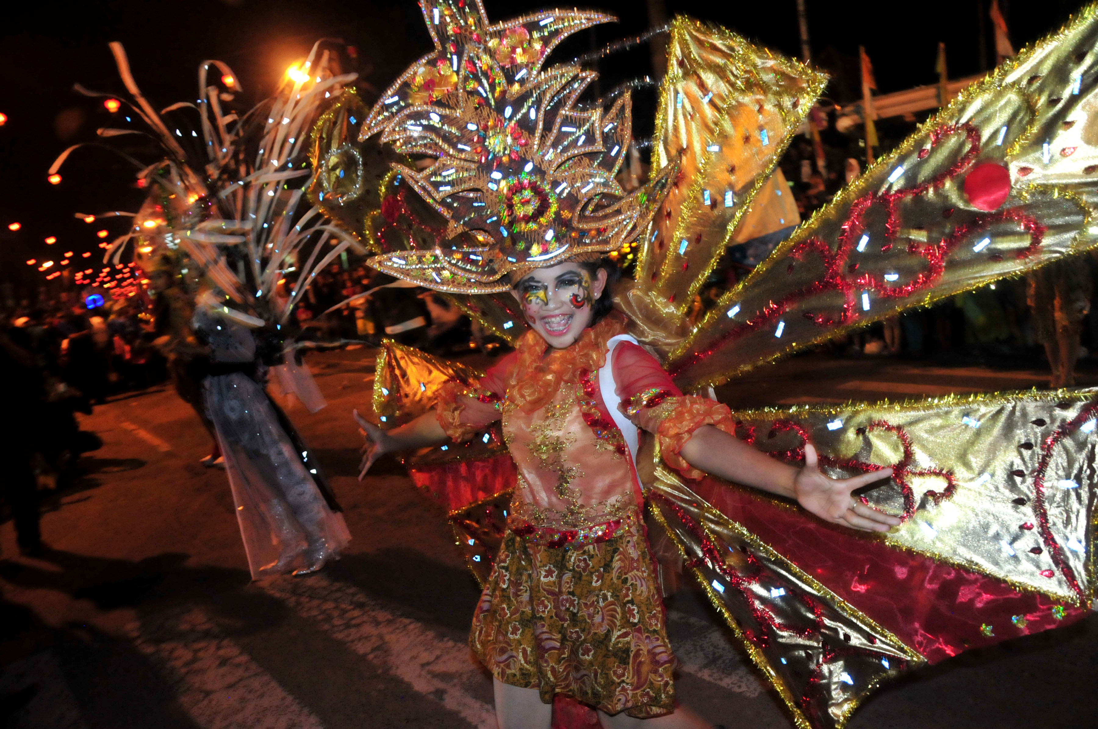 Karnaval Batik HUT Kabupaten Tegal Wego Indonesia Travel