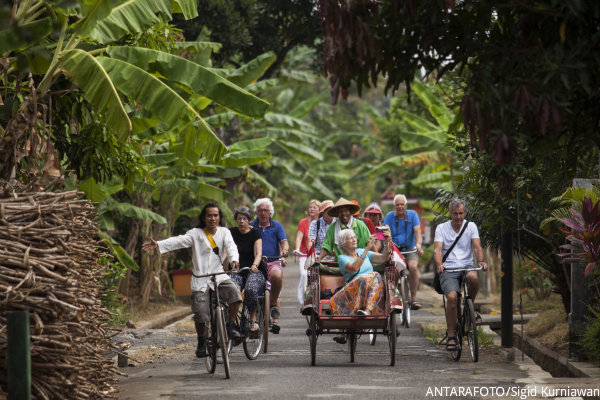 https://res.cloudinary.com/wegowordpress/image/upload/v1474743692/Wisata-Towilfiets-Yogyakarta1-1_febz9b.jpg