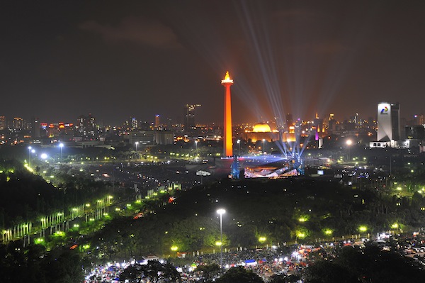 Naik ke Tugu Monas yuk lihat Jakarta!