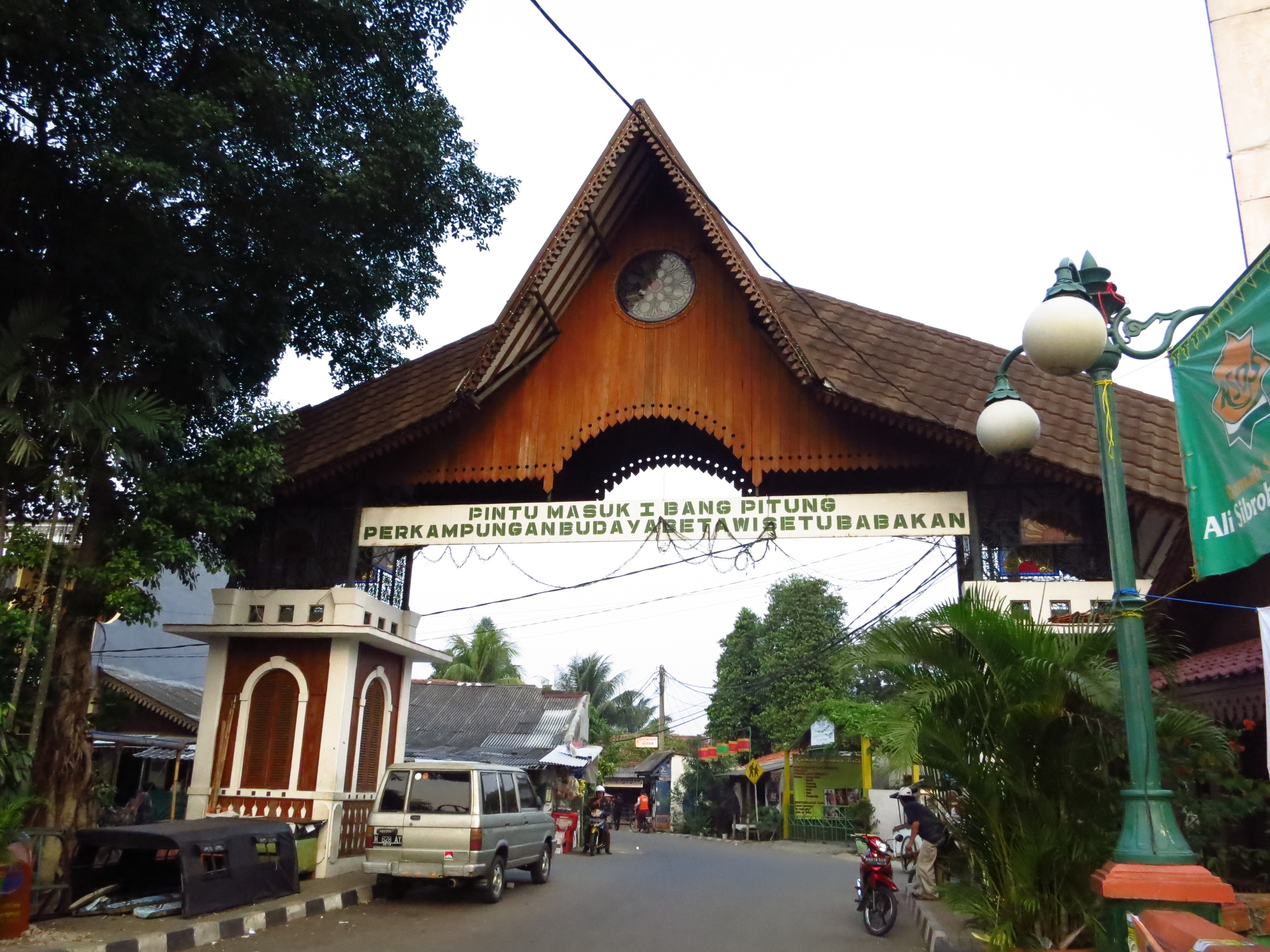 Wisata Kampung Betawi  di sudut Jakarta Wego Indonesia 