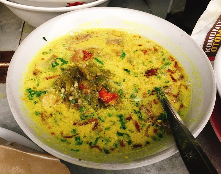 Soto Kuning Pak Yusup Bogor