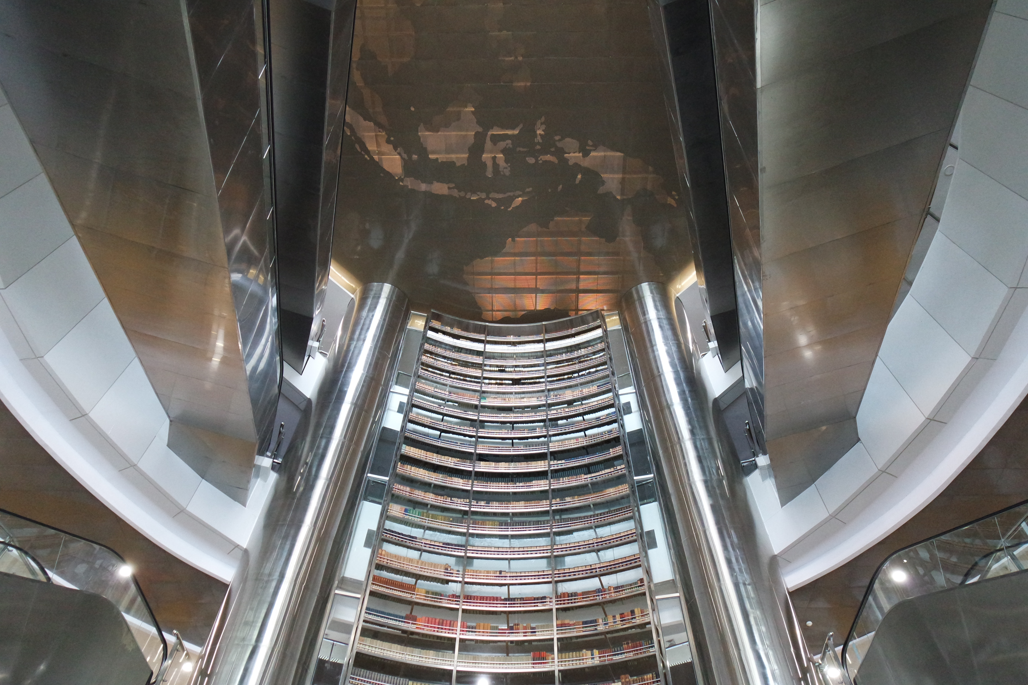 Main ke Gedung Baru Perpustakaan Nasional yang Tertinggi