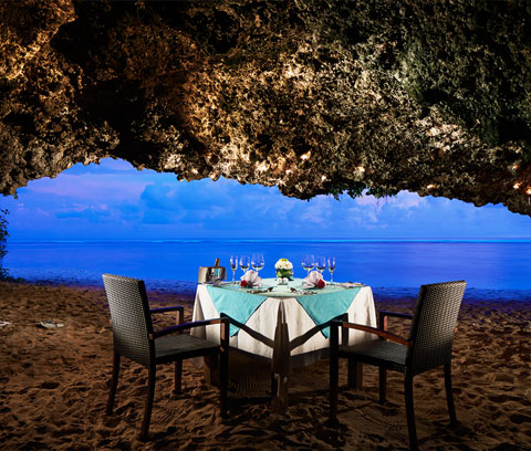 8 Tempat Dinner Romantis di Bali