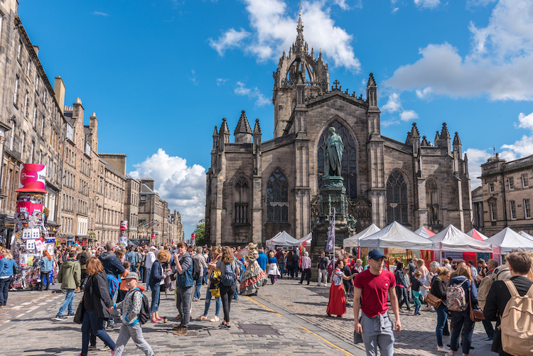 Royal Mile, Edinburgh. Image credit: Marco Bicci / Shutterstock.com